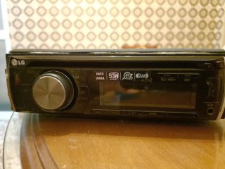 Radio de coche LG