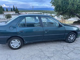 Peugeot 306 sedan