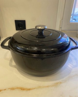 Olla de hierro fundido