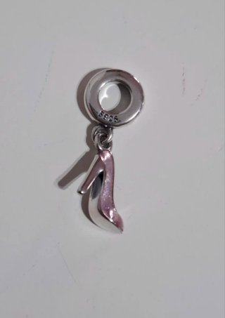 Charm de Plata con Tacón Rosa
