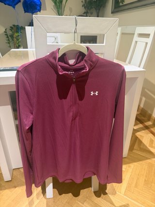 Camiseta técnica Under Armour morada