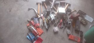 Lote de herramientas variadas