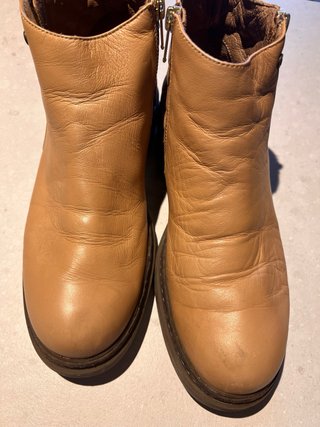 Botines de cuero marrón