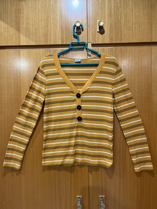 Jersey de rayas amarillo