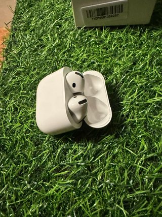 Apple AirPods 5
