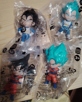 Set de 4 Figuras Dragon Ball Burger King