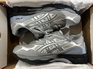 Zapatillas Asics GEL-NYC Grises Talla 44