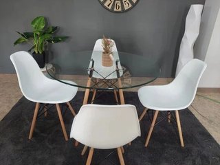 Mesa Cristal 120cm con 4 Sillas Nordicas
