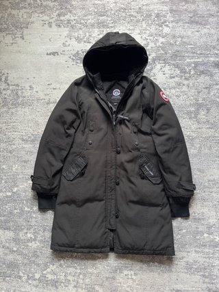Parka de plumas Canada Goose negra XS