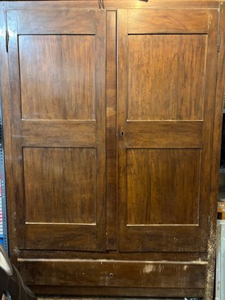 Armario Antiguo de Madera