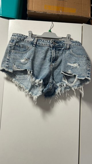 Pantalones vaqueros cortos