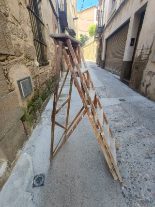 Escalera Antigua de Madera
