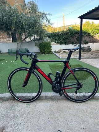 Bicicleta de Carretera Giant de Carbono
