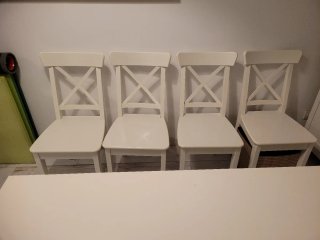 Conjunto Comedor IKEA: Mesa y 4 Sillas