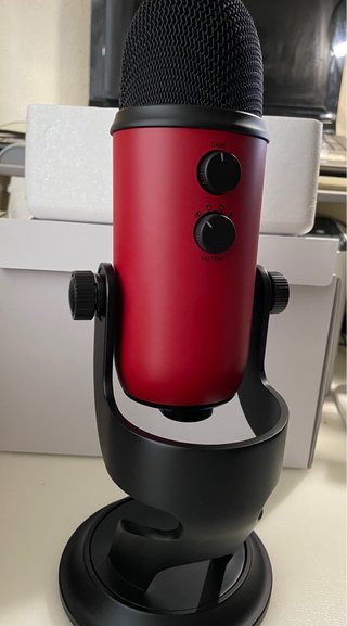 Micrófono Blue Yeti Rojo