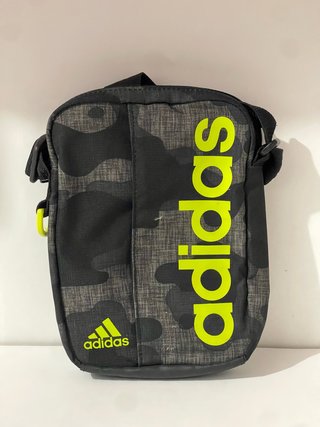 Bandolera Adidas Negra y Amarilla