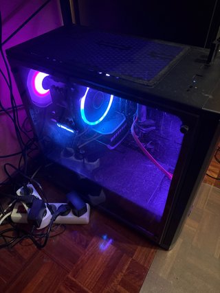 PC Sobremesa Gaming con Iluminación LED