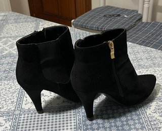 Botines Negros de Tacón 9cm