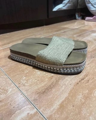 Sandalias con Plataforma y Tachuelas