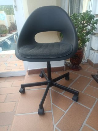Silla de estudio Ikea negra
