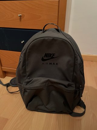 Mochila Nike Air Max Verde Oliva