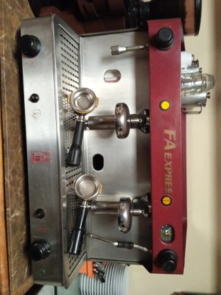 Máquina de Café Profesional FAEMA