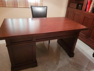 Mesa y Silla de Despacho