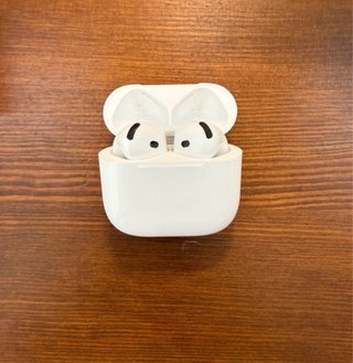 Apple AirPods 4 con Cancelación de Ruido