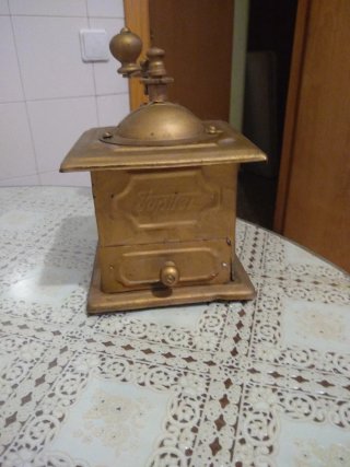 Molinillo de Café Antiguo