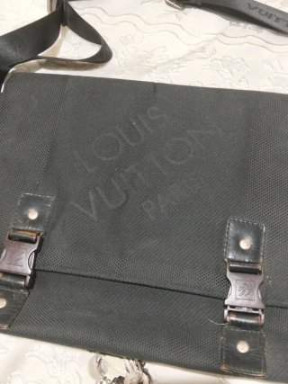 Maletín Louis Vuitton Negro