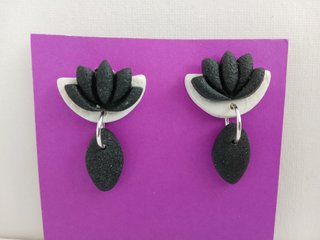 Pendientes Artesanales Blanco y Negro
