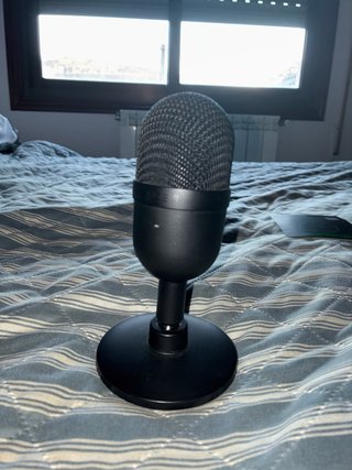 Micrófono Razer Seiren Mini Compacto