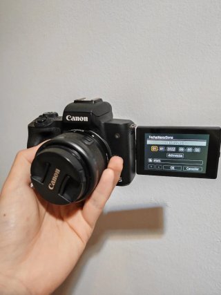 Cámara Canon M50 Mark II con Objetivo 15-45