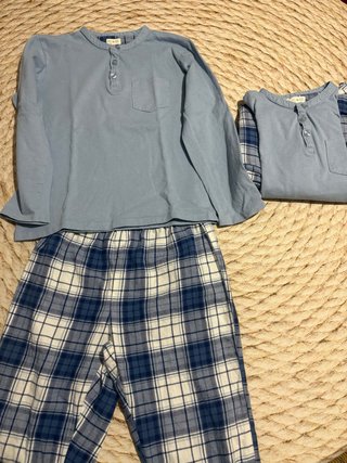 2 Pijamas de niño (7-8 años)