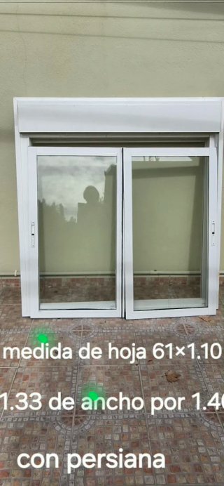 Ventana de Aluminio Blanca correderas con Persiana