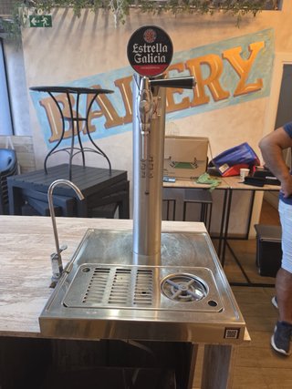 Serpentín Estrella Galicia con Grifo