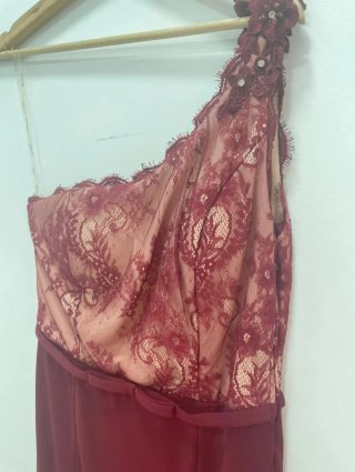 Vestido de fiesta Eva y Lola burdeos