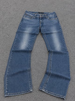 Vaqueros Levi's Revel Slight Curve