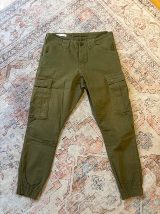 Pantalón Cargo Verde Zara Talla 40