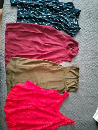 Lote de 4 camisetas de tirantes
