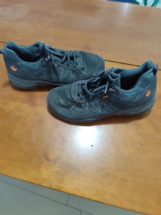 Zapatillas de Montaña Negras Talla 41.5