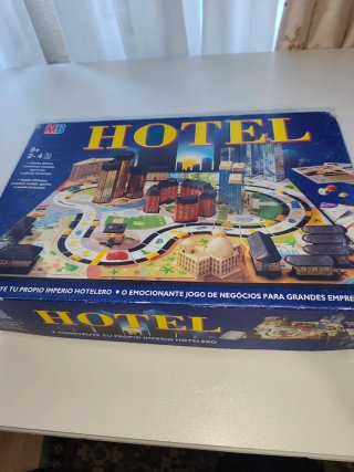 Colección HOTEL MB Saga juego de mesa clásico