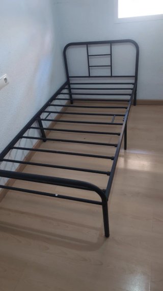 Cama de hierro de 90 cm