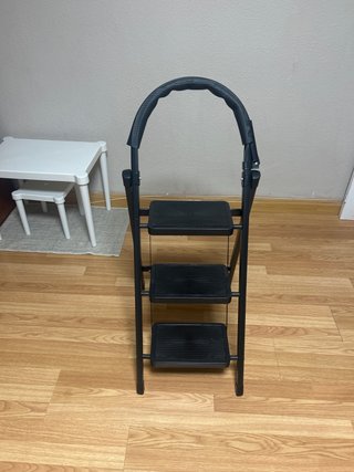Escalera Plegable de 3 Peldaños Negra
