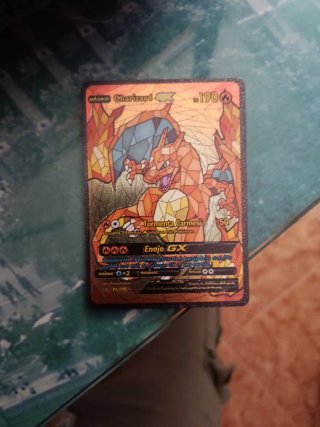 Carta Pokémon Charizard GX