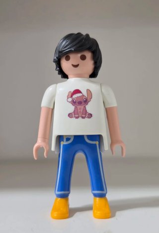 Figura Playmobil Chico Camiseta Stitch
