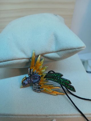 Broche con Zirconitas y Piedras Preciosas