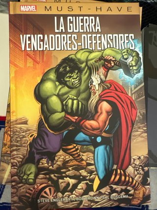 La guerra vengadores-defensores