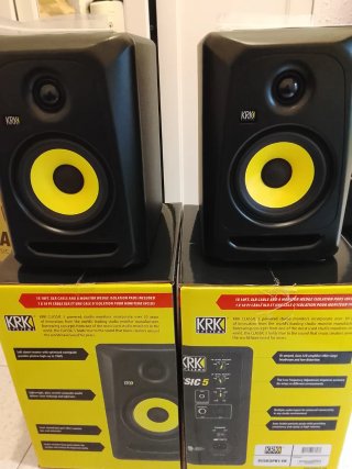 Monitores de Estudio KRK Classic 5 Pack