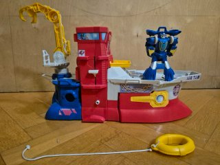 Barco de Juguete con Figura Transformer